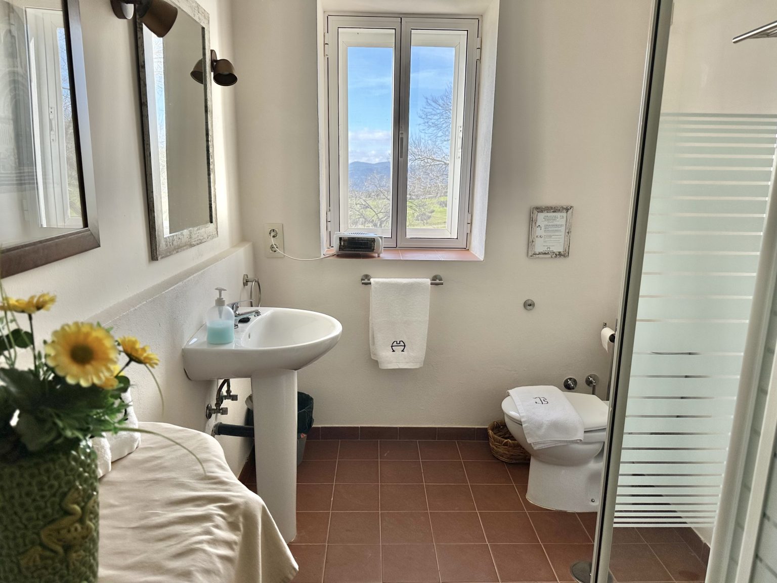 Baño en suite compartido con Torreon y Tanjer